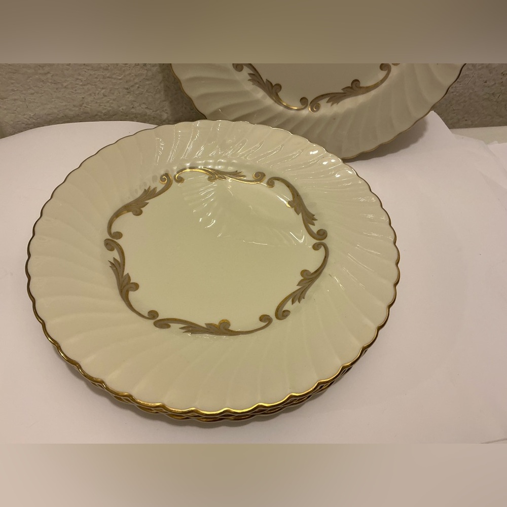 4 Syracuse Baroque Luxurious Cream & Gold scrolls swirled rim Dinner Plates USA